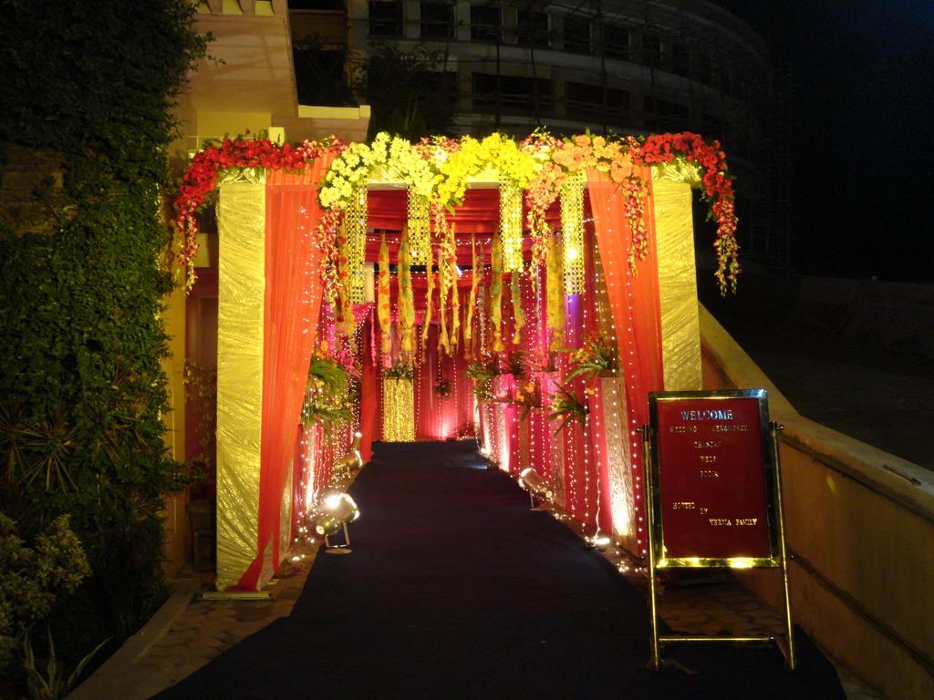 Gulmor Otel Ludhiana Dış mekan fotoğraf