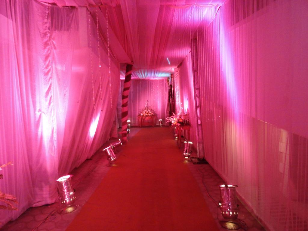 Gulmor Otel Ludhiana Dış mekan fotoğraf
